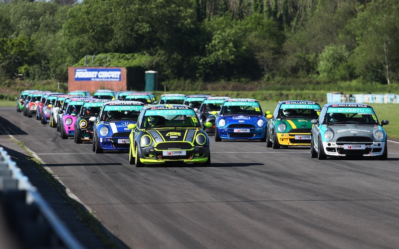 Three Share Wins As MINI CHALLENGE Returns To Wales